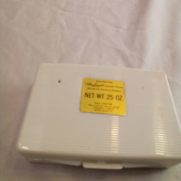 Vintage Max Factor Compact Mirror Ultra Lucent Counter Shine Pressed Powder .25 - Picture 3 of 12